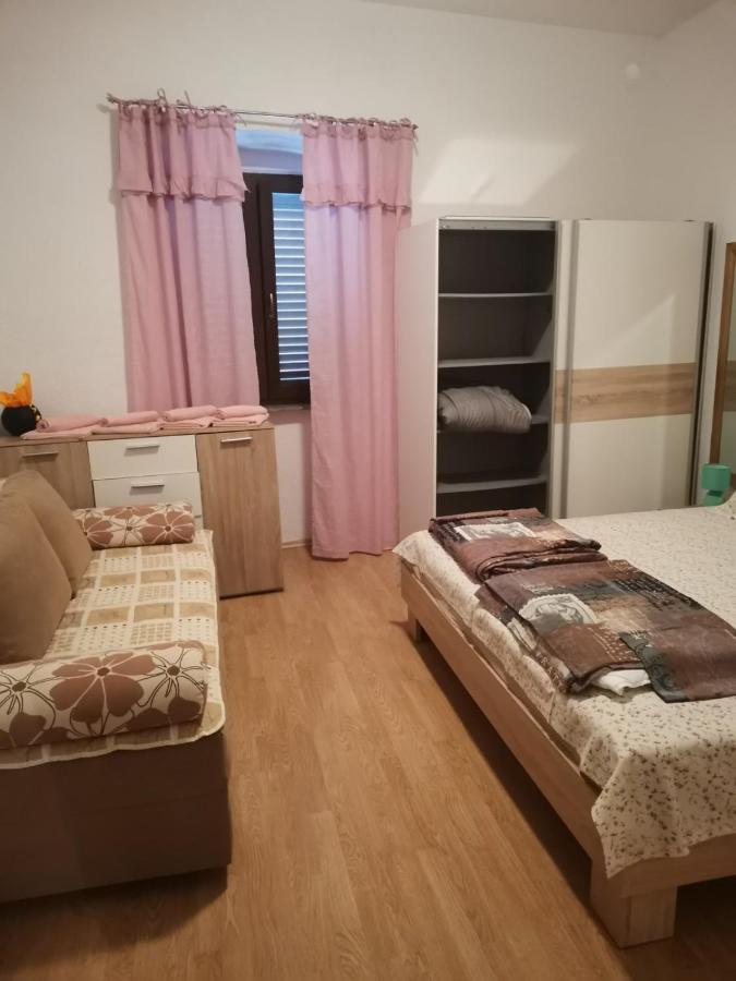 Apartman Miki Πούλα Εξωτερικό φωτογραφία
